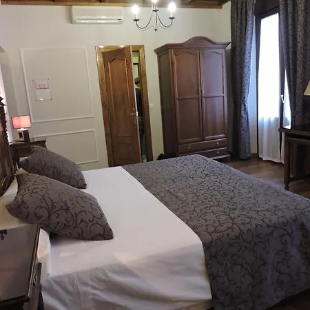 Hotel Palacio De Oñate Guadix